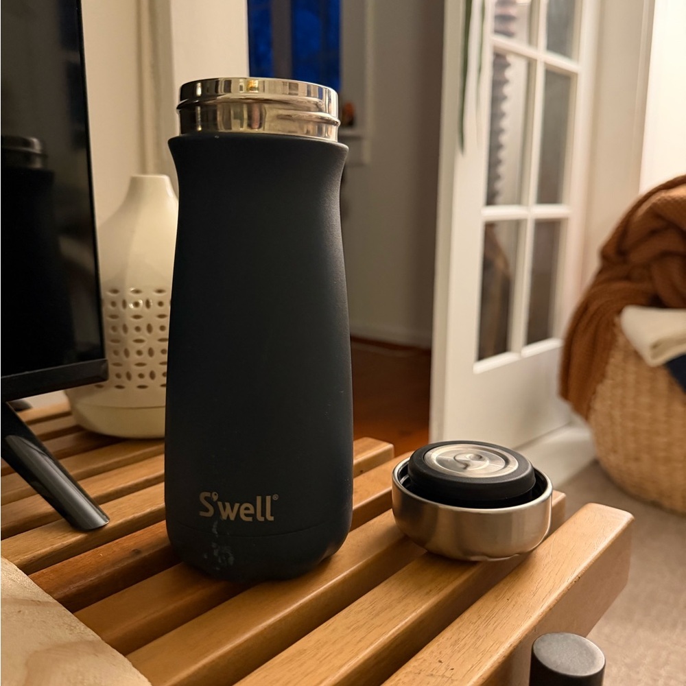 S'well Navy Traveler 16oz Insulated Bottle